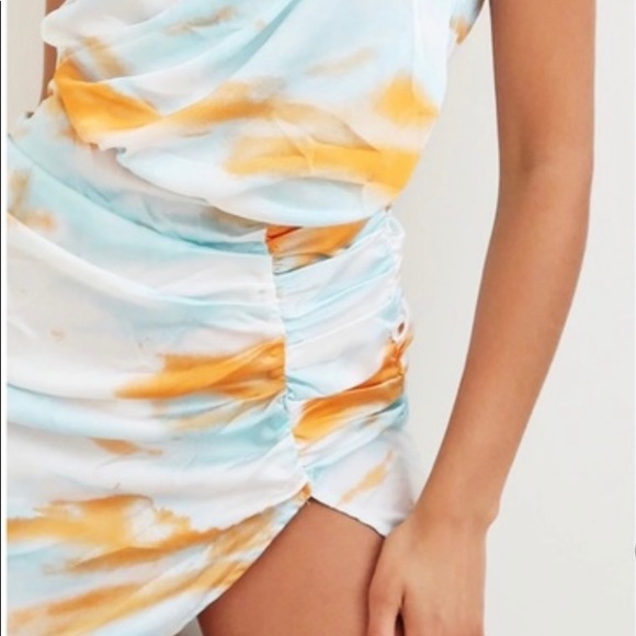 Tie Dye Satin Ruched Bodycon Dress With Knot Detail - Picture 4 of 10